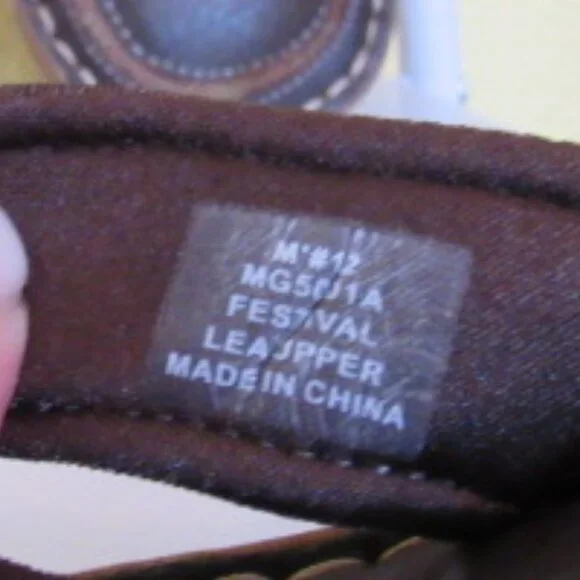 Margaritaville Festival Flip Flops Mens 12 Dark Chocolate NIB MG5001A - Picture 3 of 5